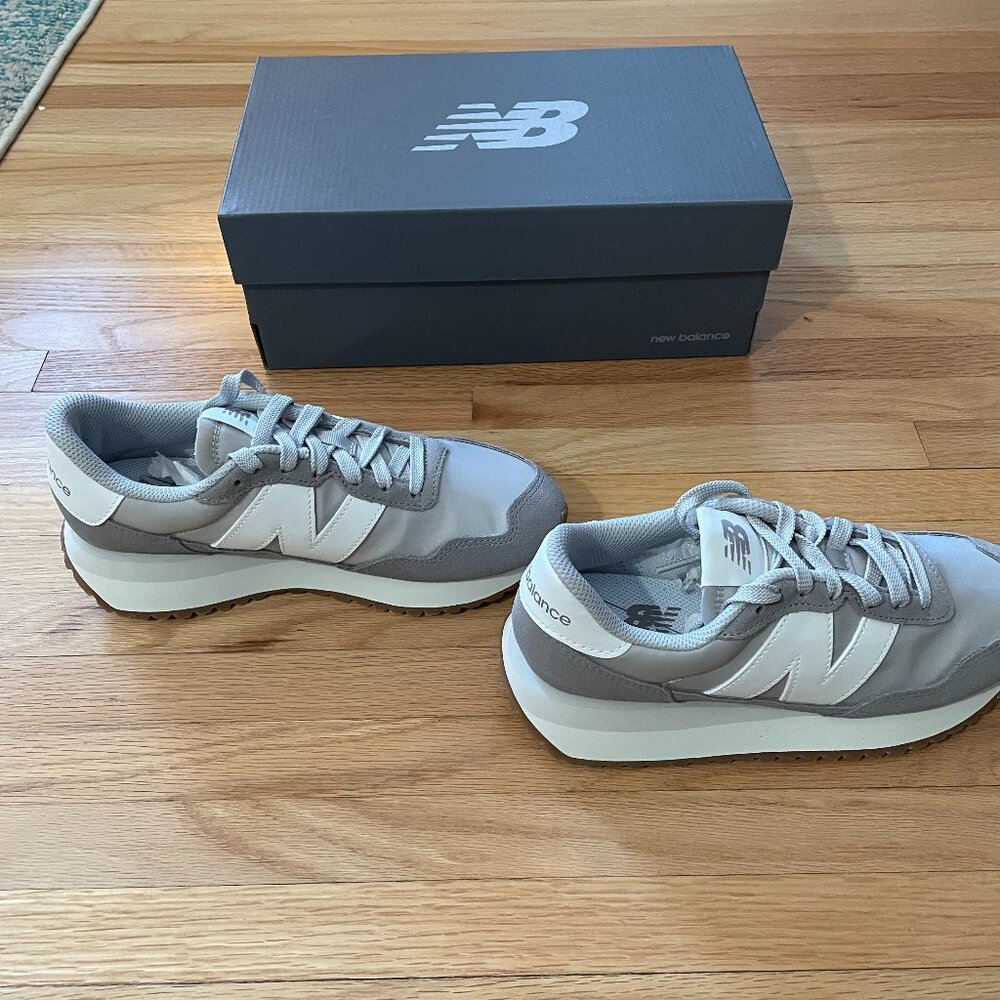 NIB New Balance 237 Grey Grey Tennins Shoes 6.5M
